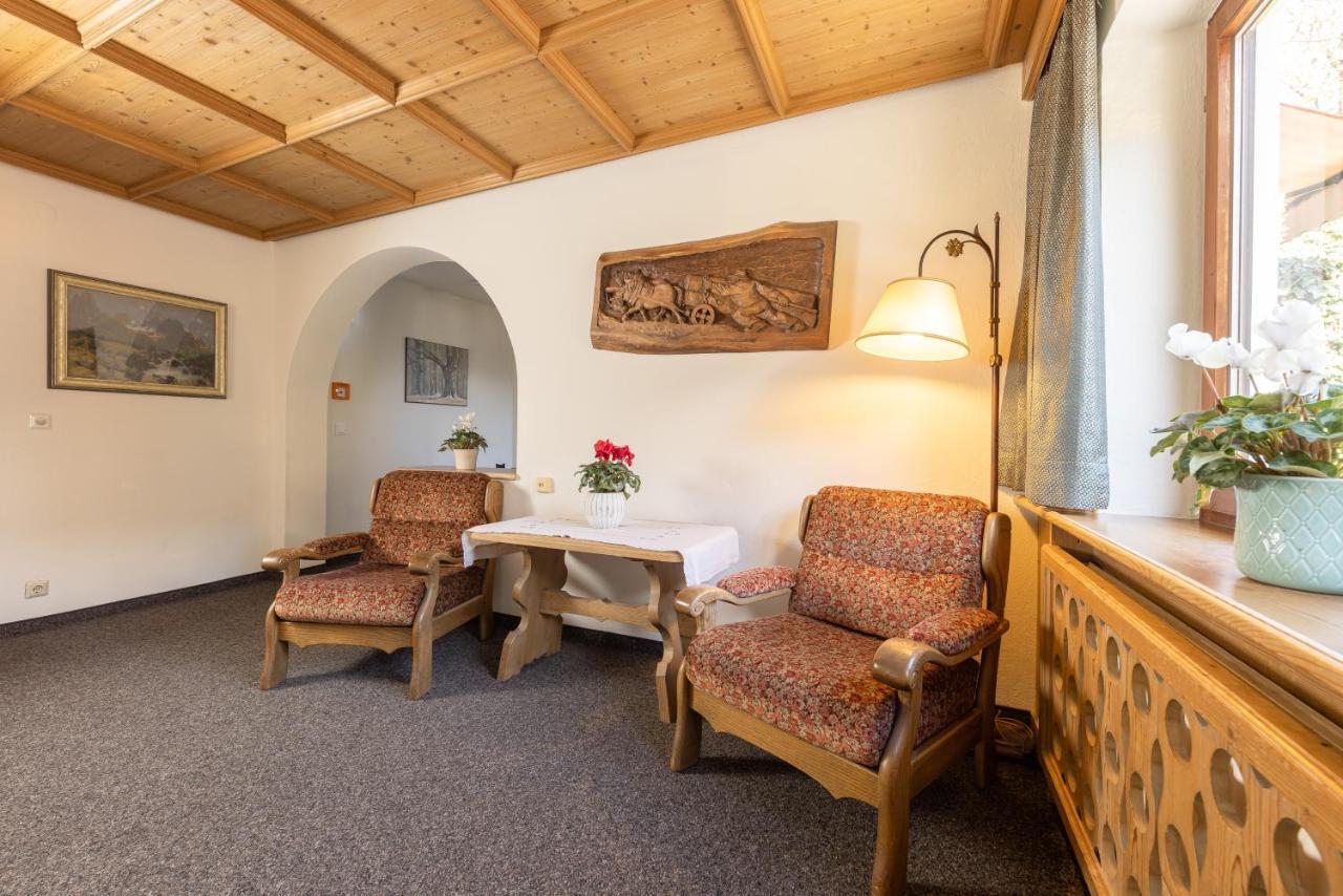 Pension Gulla - Ferienhaus Appartements B&B Neustift im Stubaital Exterior photo