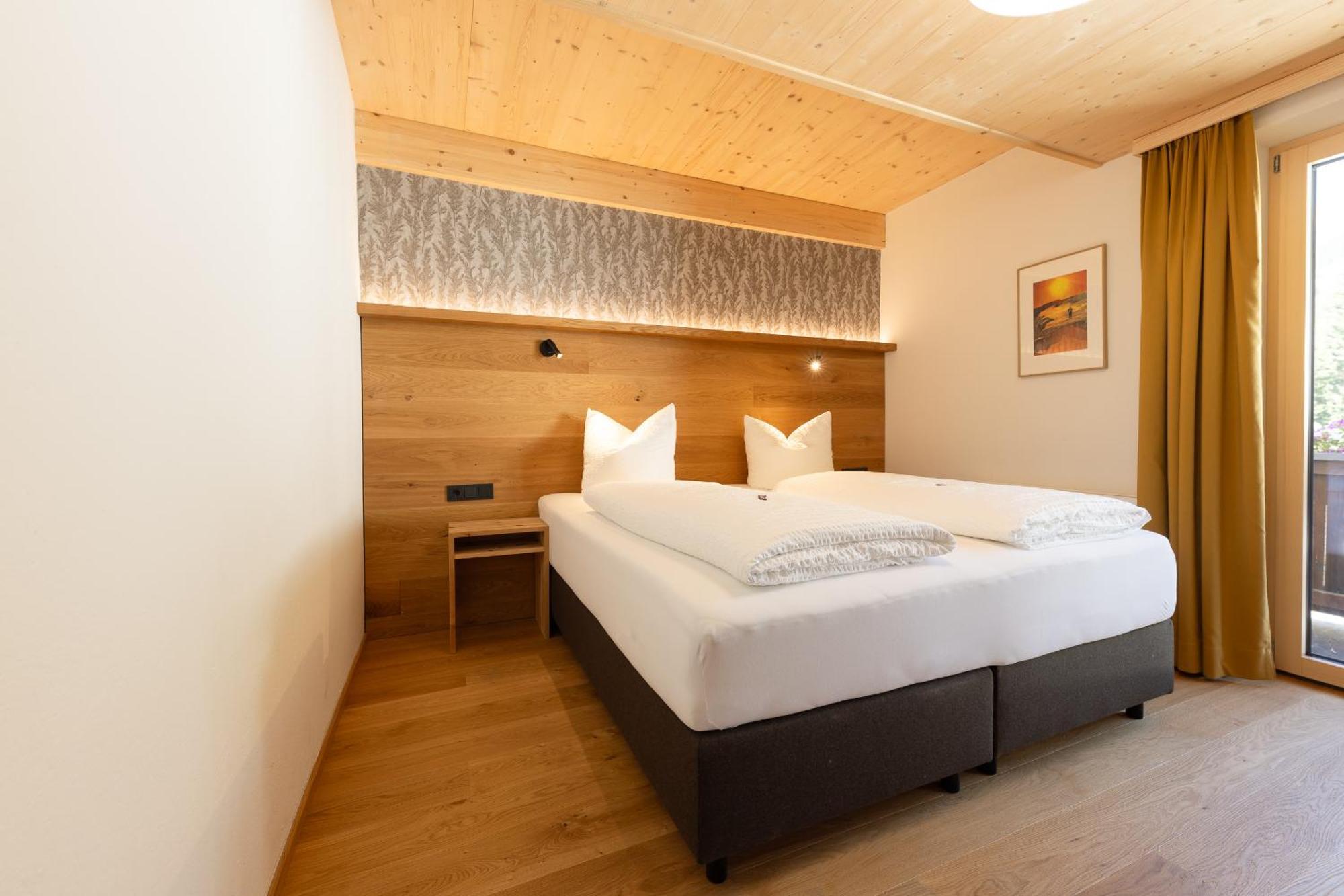 Pension Gulla - Ferienhaus Appartements B&B Neustift im Stubaital Exterior photo